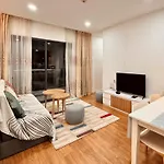 Super Cozy & Quiet Apartment, 1Br Republic Plaza